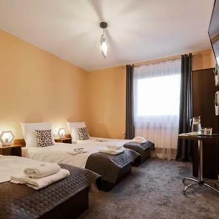 B&B Wadowice 住宿加早餐酒店 瓦多维采