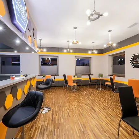 住宿加早餐酒店 B&B Wadowice 瓦多维采