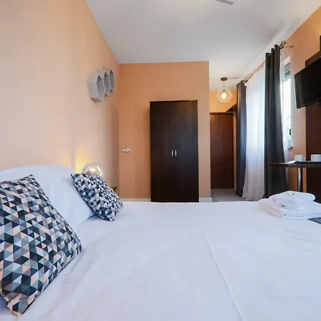 住宿加早餐酒店 B&B Wadowice 瓦多维采