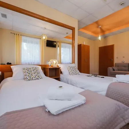 住宿加早餐酒店 B&B Wadowice 瓦多维采