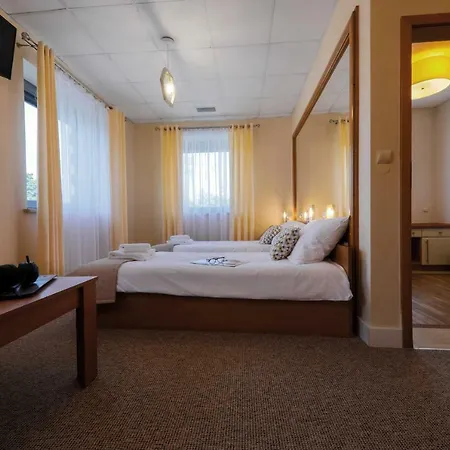 住宿加早餐酒店 B&B Wadowice